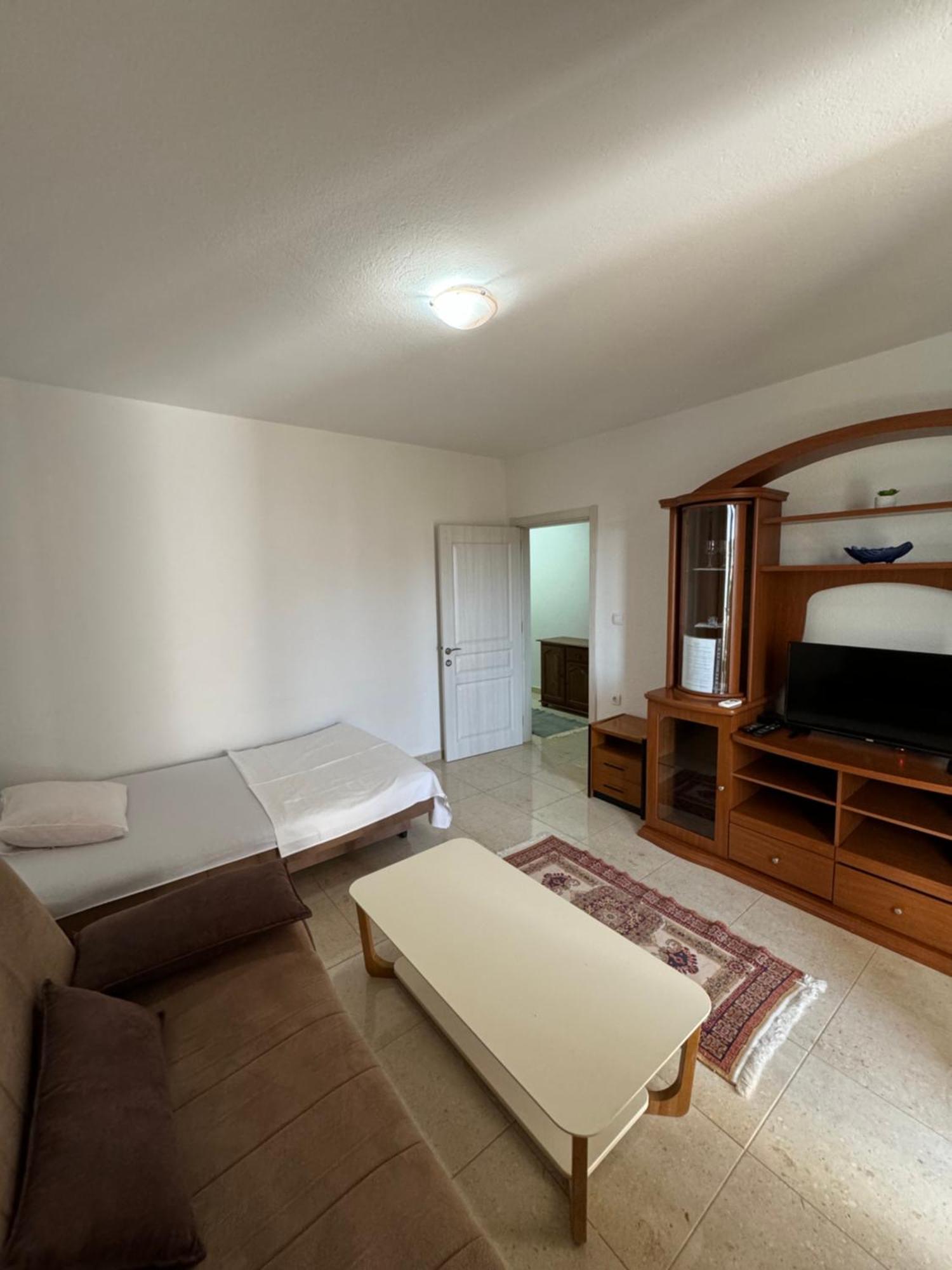 Berin Apartments Ulcinj Ngoại thất bức ảnh